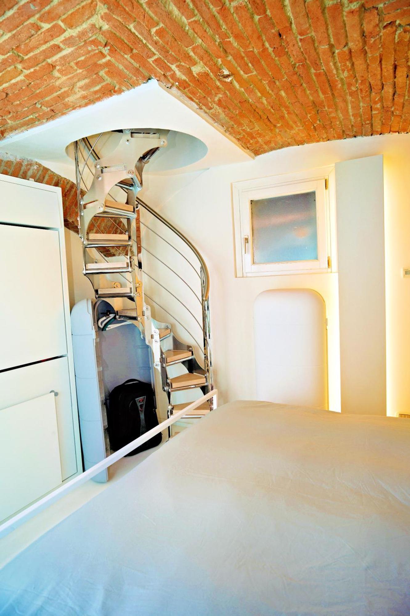 Elegant And Modern Loft In Medieval Bologna Luaran gambar